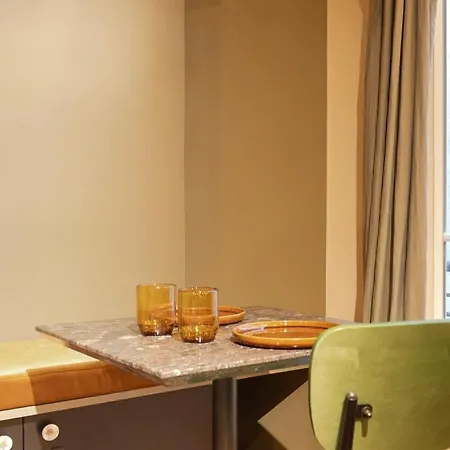 Lovely In The Heart Of Montmartre Appartement