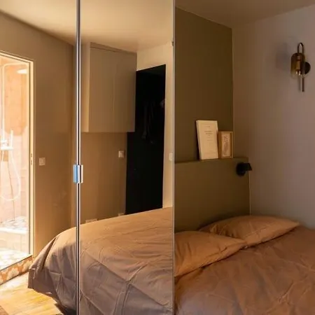 Lovely In The Heart Of Montmartre * Parigi